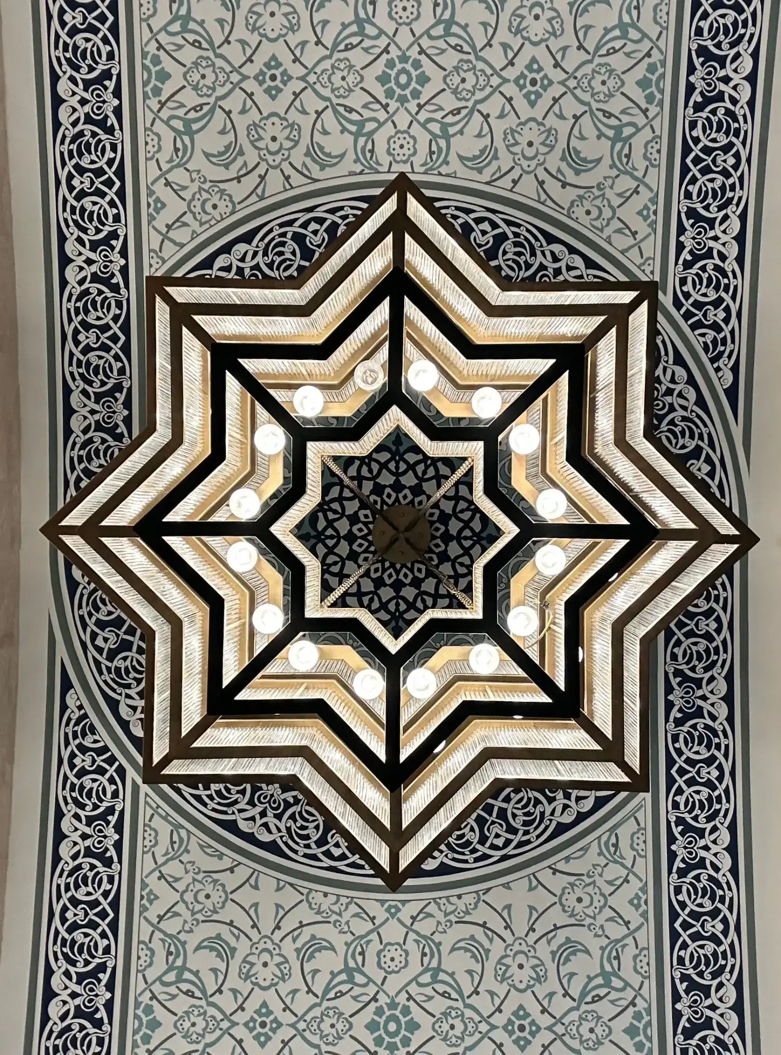 Islamic Geometric Patterns in Furniture Design