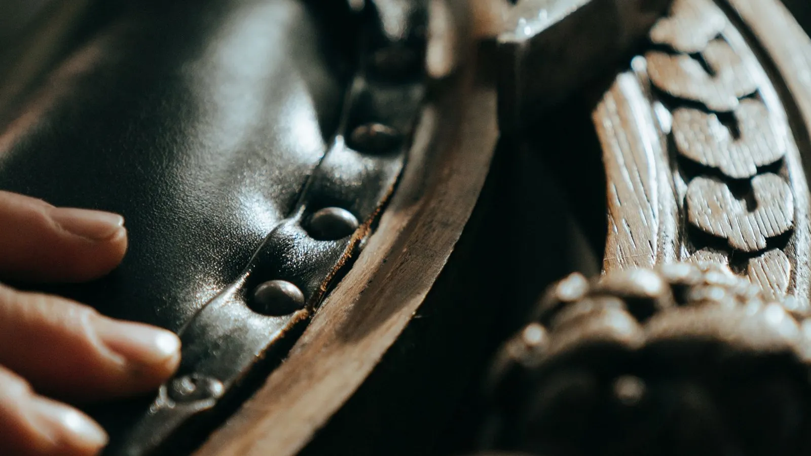 Leather in UAE Furniture