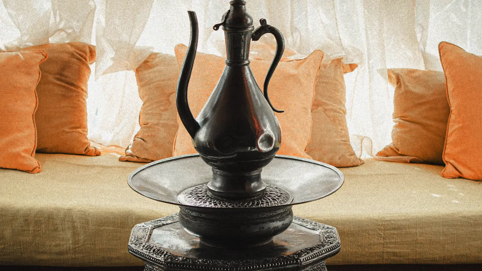 The Art of the Majlis: Traditional Arab Seating