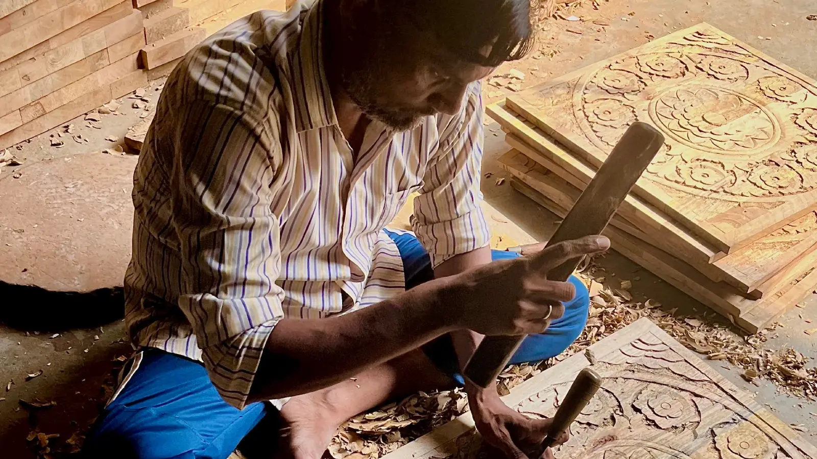 Wood Craftsmanship in Middle Eastern Furniture
